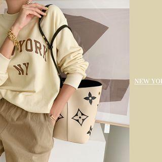 New York Letter Sweatshirt Cream - One Size