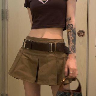 Short-sleeve Heart Cutout T-shirt / Low Waist A-line Skirt