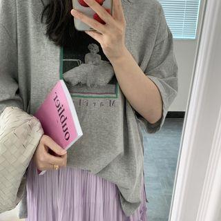 Short-sleeve Printed T-shirt / High-waist Plain Skirt