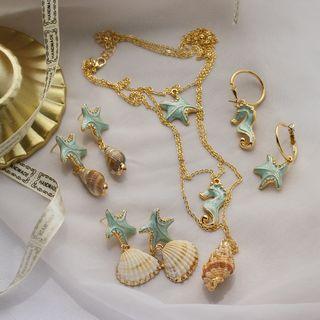 Shell / Starfish / Seahorse Pendant Necklace / Dangle Earring