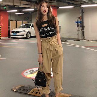 Lettering Tank Top / Ripped Straight Cut Pants