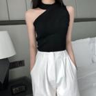 Sleeveless Cut Out Knit Top / Wide-leg Pants