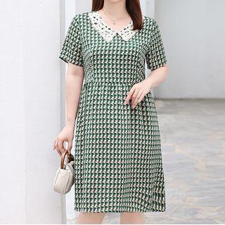 Short-sleeve Lace Collar Print A-line Dress