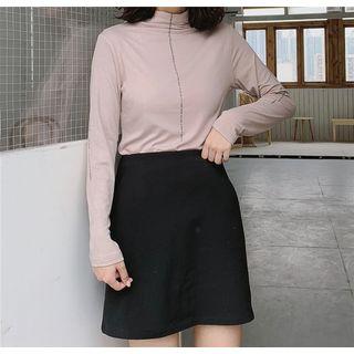 Lettering Mock-neck Top