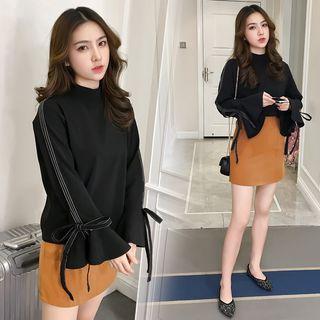 Long-sleeve Striped Panel Chiffon Top