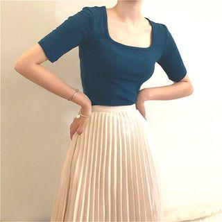 Short-sleeve Square Neck Plain T-shirt