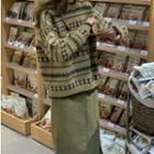 Patterned Sweater / Plain Slit Midi A-line Skirt