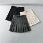 Star Embroidered Mini Pleated Skirt