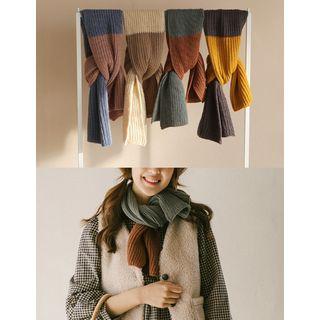 Two-tone Rib-knit Muffler Scarf