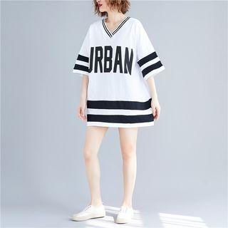 3/4-sleeve Striped Trim Letter Oversize T-shirt White - One Size