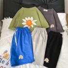 Set: Flower Print Elbow-sleeve T-shirt + Shorts