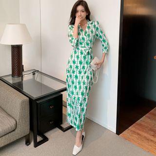 Long Sleeve V-neck Pattern Dress