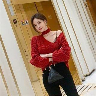 V-neck Cable-knit Sweater With Choker