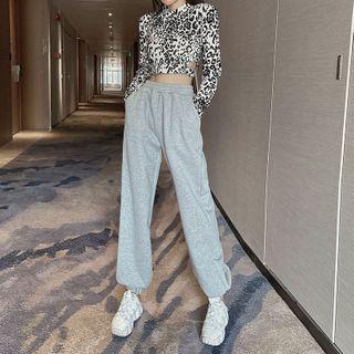 Set: Leopard Print Long-sleeve T-shirt + Cropped Harem Pants