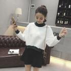 Mock-neck Two-tone Cropped Pullover