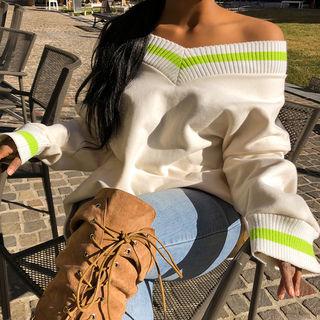 Striped V-neck Boxy Pullover