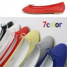 Round-toe Beribboned Flats