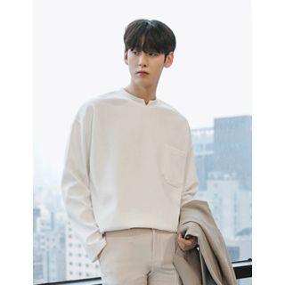 Cutout-neckline Pocket-front Sweatshirt