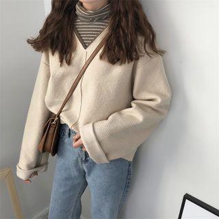 Plain Loose-fit V-neck Long-sleeve Top