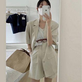 Elbow-sleeve Blazer / Wide Leg Shorts