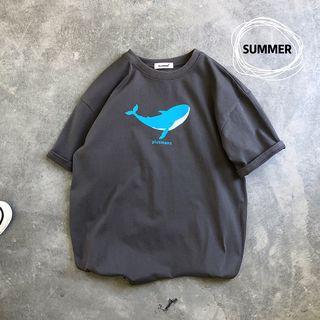 Elbow-sleeve Dolphin Print T-shirt
