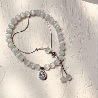 Rhinestone Droplet Cat Eye Stone Bracelet