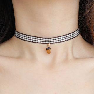 Nut Pendant Plaid Choker