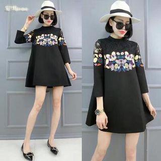 Lace Yoke Embroidered 3/4-sleeve A-line Dress