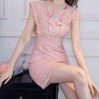 Set: Sleeveless Bow Cutout A-line Lace Dress + Brooch + Bandeau