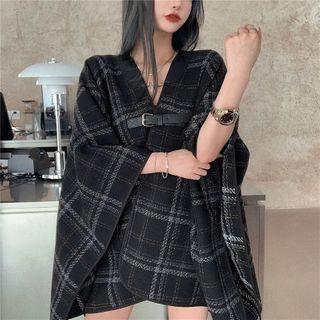 V-neck Plaid Loose-fit Cape