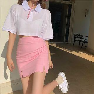 Plain Cropped T-shirt / High-waist Side-slit Skirt