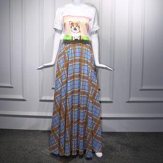Short-sleeve Printed T-shirt/plaid Midi Skirt