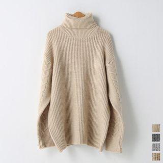 Turtle-neck Loose-fit Cable-knit Sweater