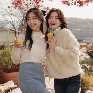 Mock / Turtle Neck Knit Top