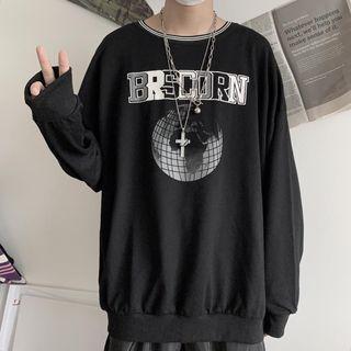 Planet Graphic Sweatshirt