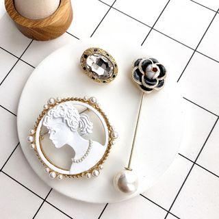 Retro Alloy Brooch (assorted Designs)