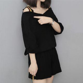 Set: Cold Shoulder 3/4-sleeve T-shirt + Shorts