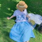 Short Sleeve Round Neck Daisy Print T-shirt/ Plain Long A-line Skirt