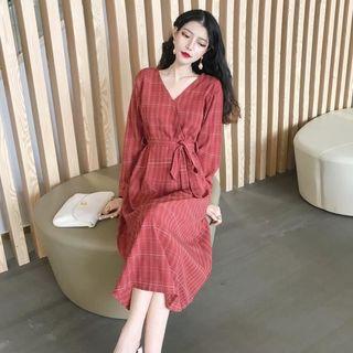 Long-sleeve Tie-waist Plaid Midi A-line Dress