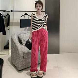Sleeveless V-neck Striped Knit Top / High-waist Plaid Pants