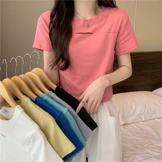 Short-sleeve Round-neck Cutout T-shirt