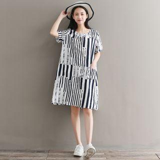 Short-sleeve Print Shift Dress