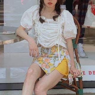 Drawstring Puff-sleeve Top / Flower Print Mini Skirt