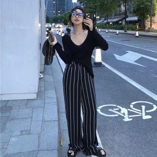 Scoop Neck Knit Top / Striped Wide Leg Pants