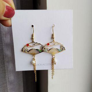 Hand Fan Faux Pearl Alloy Fringed Earring