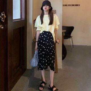 Cut-out Short-sleeve T-shirt / Dotted Midi Straight-fit Skirt