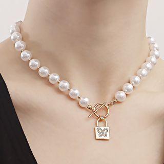 Butterfly Lock Pendant Faux Pearl Necklace Gold - One Size