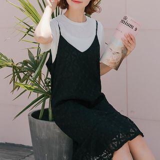 Set: Crew-neck Short-sleeve T-shirt + V-neck Spaghetti Strap Dress