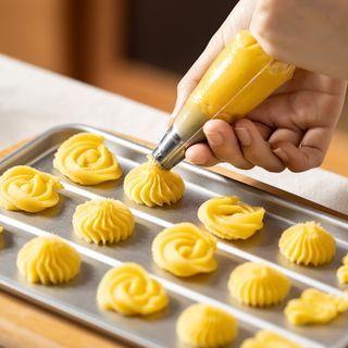 Set : Cake Decorating Piping Tips + Bag