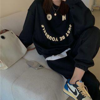 Smiley Face Print Sweatshirt / Sweatpants
